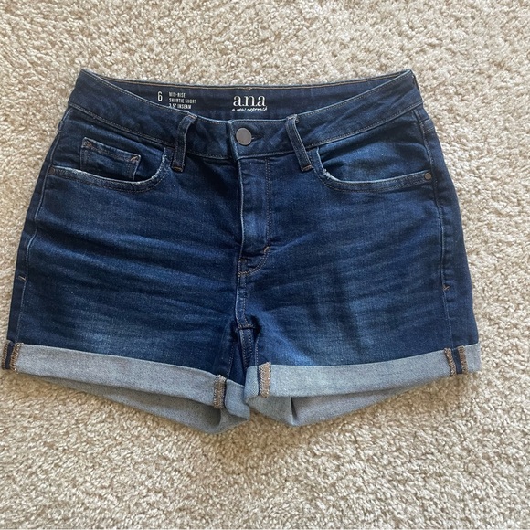 a.n.a Pants - a.n.a Mid-Rise Shorts